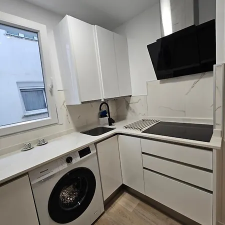 Apartman Tati Homes - Ruiz Zorrilla 2,5 *