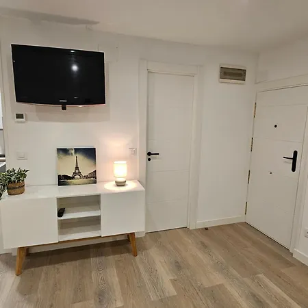 Tati Homes - Ruiz Zorrilla 2,5 Apartman
